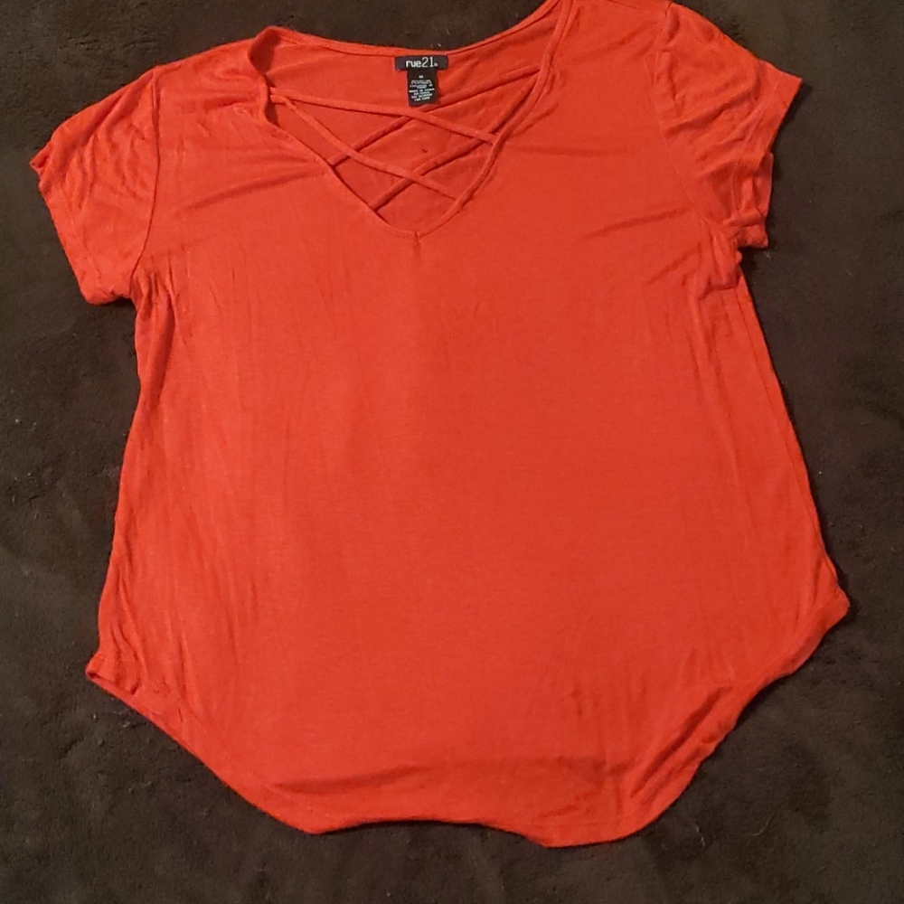 Short sleeved shirt